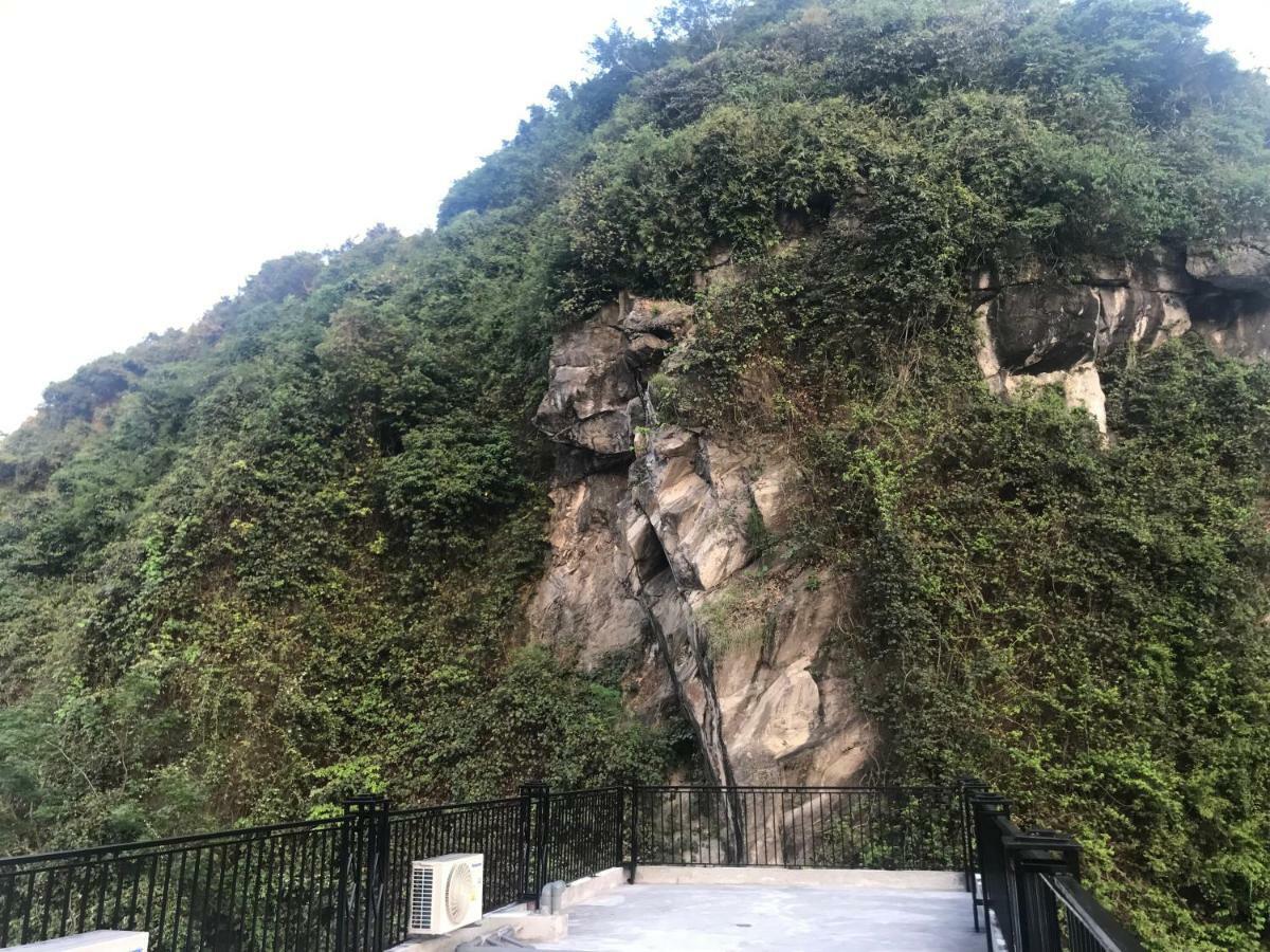 Galaxy Hotel Cat Ba Island Dış mekan fotoğraf